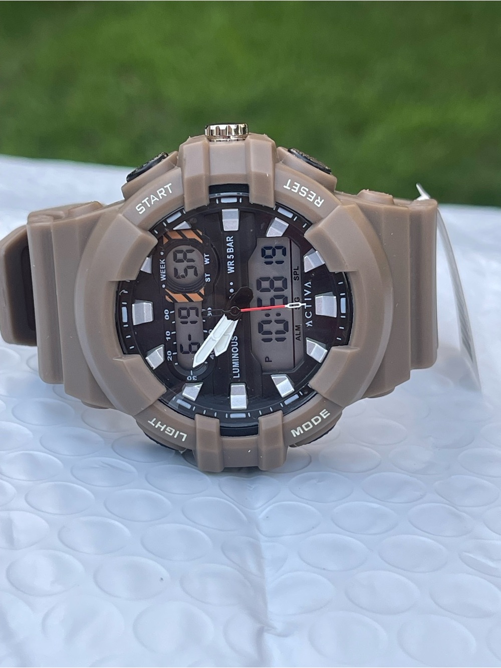 Activa Pixel X
Invicta Analog & Digital Men's Watch - 50mm. Brown NEW